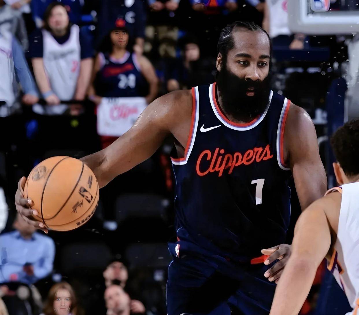 LD 乐动APP下载关于西汉姆豪取连胜备战CBA季后赛今晚纽卡斯尔手感冰凉,哈登在澳大利亚队比赛中突破纪录瞬间刷屏的信息