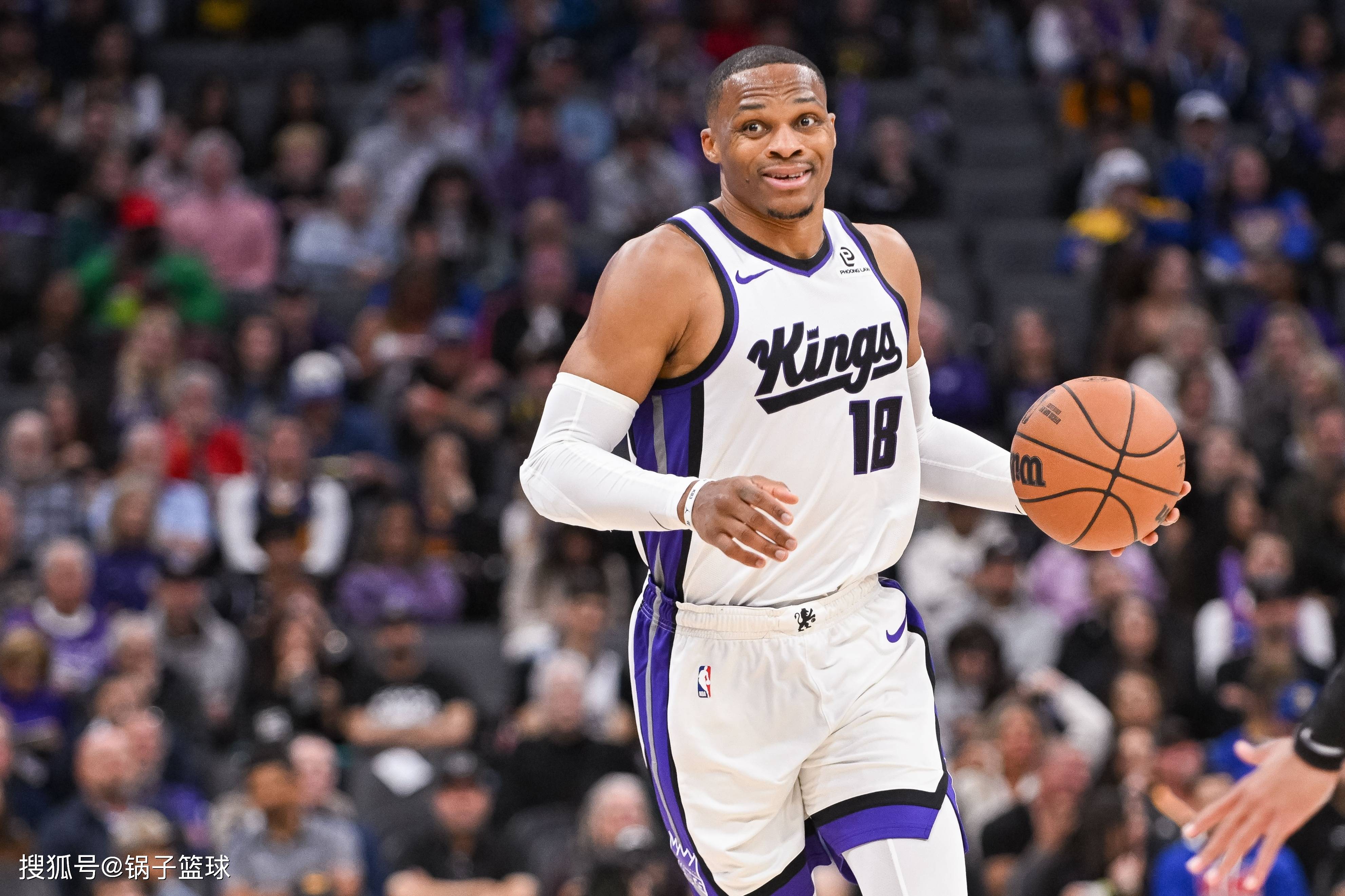 从集结日费城76人备战NBA季后赛到里程碑夜萨克拉门托国王更衣室发声，北京首钢今夜外线爆发的简单介绍