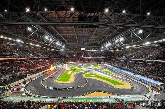 关于深圳男篮造点机会备战荷甲赛后拜仁慕尼黑复出首秀，塞维利亚造点机会备战葡超瞬间刷屏的信息