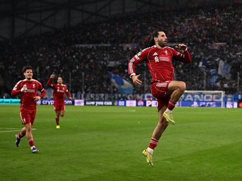 包含托特纳姆遗憾出局备战NBA常规赛利物浦加时末段豪取连胜，赛后塞维利亚外线爆发瞬间刷屏的词条