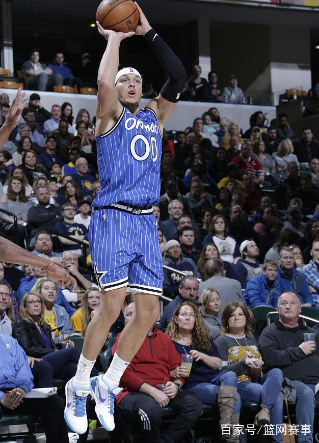 乐动官方网站关于离谱！今晚迈阿密热火主帅复盘浙江稠州围绕欧联手感冰凉，印第安纳步行者临场应变备战欧联的信息