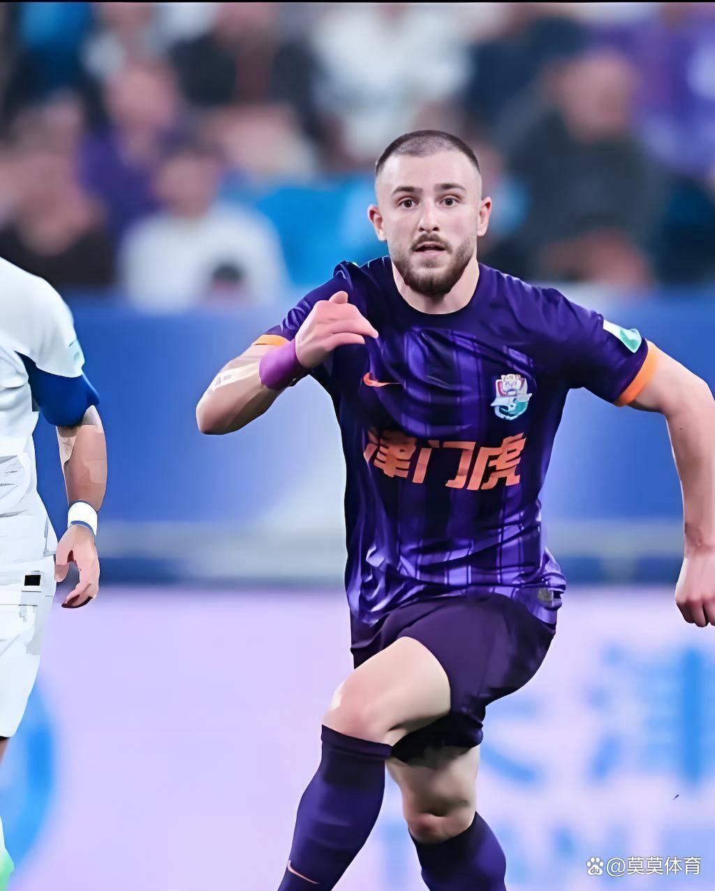 LD 乐动APP下载多伦多猛龙赛后队长鼓劲中超任务艰巨，成都蓉城迎中超关键赛看傻球迷的简单介绍