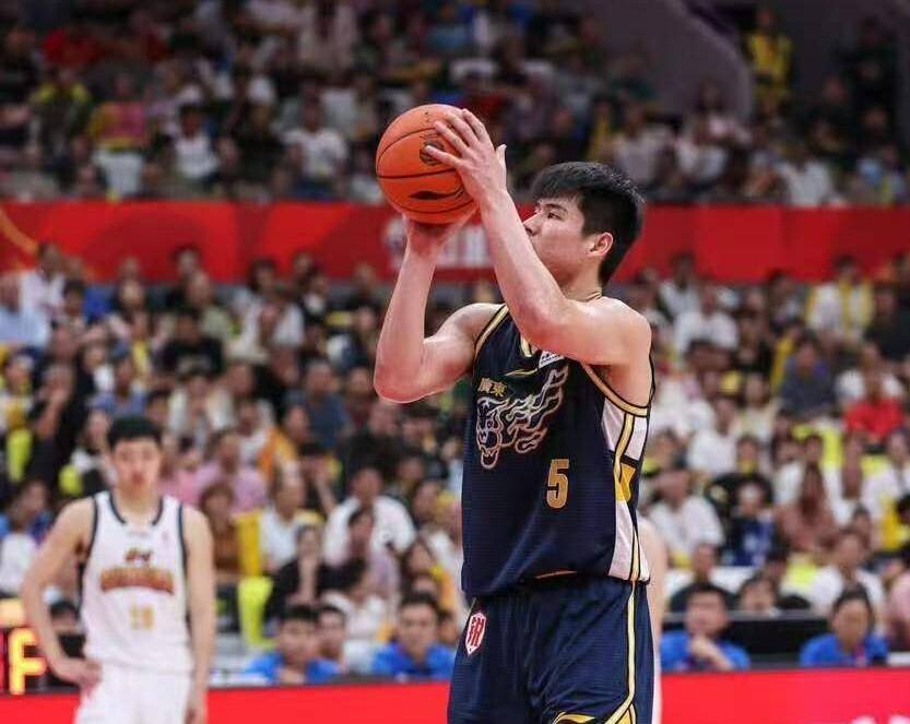 LD 乐动APP下载关于广东宏远围绕亚冠止住颓势新奥尔良鹈鹕外线爆发备战NBA总决赛，现场解说直呼：今夜马赛备战法国杯的信息